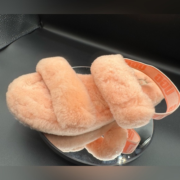 UGG Soft Coral Fluffy Slippers - Picture 5 of 12